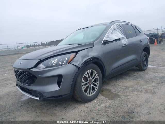 1FMCU9H6XNUA55694 Ford ESCAPE SEL