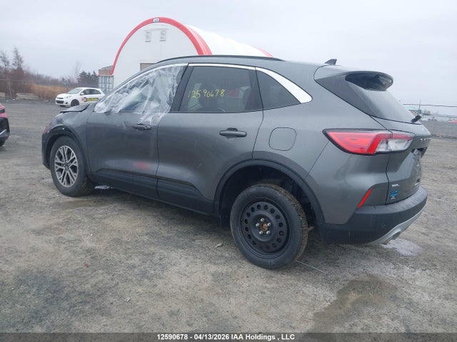 1FMCU9H6XNUA55694 Ford ESCAPE SEL