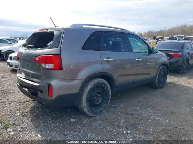 5XYKT3A6XFG614075 KIA SORENTO LX