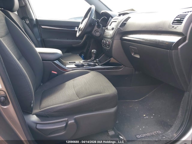 5XYKT3A6XFG614075 KIA SORENTO LX