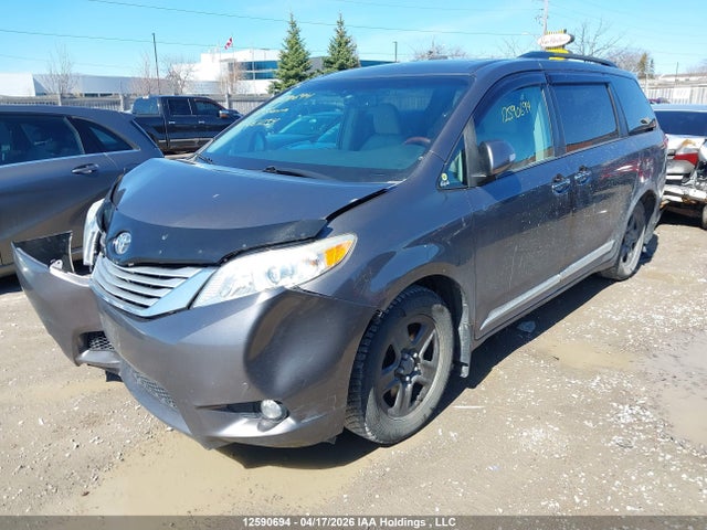 2013 Toyota Sienna Xle/limited მანქანა იყიდება აუქციონზე, vin: 5TDDK3DC3DS061234, აუქციონის ნომერი: 12590694