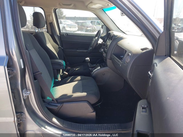 12590733 :رقم المزاد ، 1J4NF2GB3BD274886 vin ، 2011 Jeep Patriot مزاد بيع