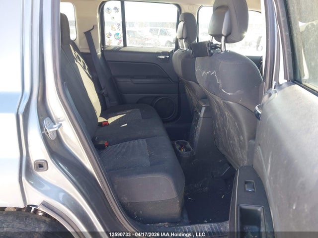 12590733 :رقم المزاد ، 1J4NF2GB3BD274886 vin ، 2011 Jeep Patriot مزاد بيع