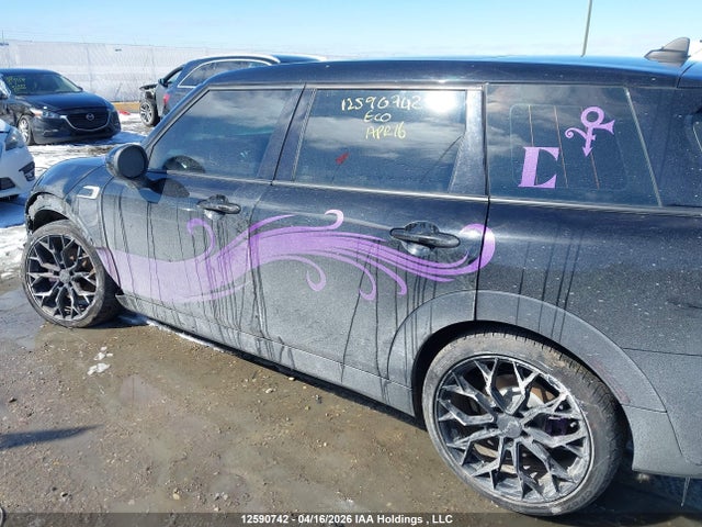 Mini Clubman Cooper S 2016 WMWLN9C57G2B30902 Image 14
