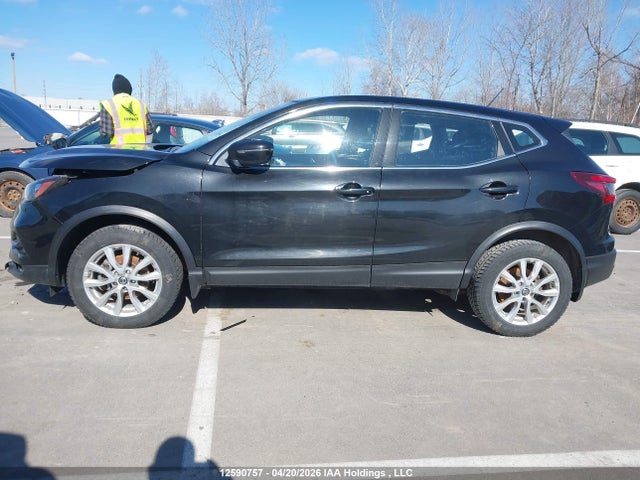 JN1BJ1AV2PW001800 Nissan QASHQAI