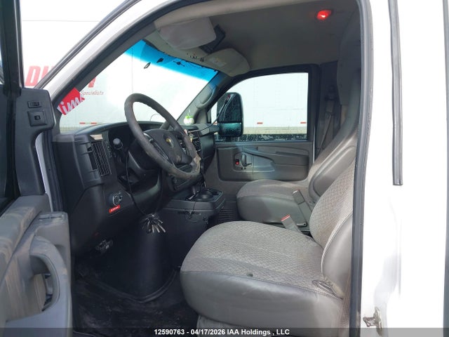 2015 Chevrolet Express G3500 მანქანა იყიდება აუქციონზე, vin: 1GB3G3CG5F1272425, აუქციონის ნომერი: 12590763