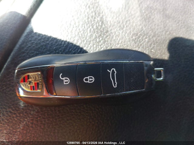 12590765 :رقم المزاد ، WP0AA2A75GL001422 vin ، 2016 Porsche Panamera 2/2 Edition/4/4 Edition مزاد بيع