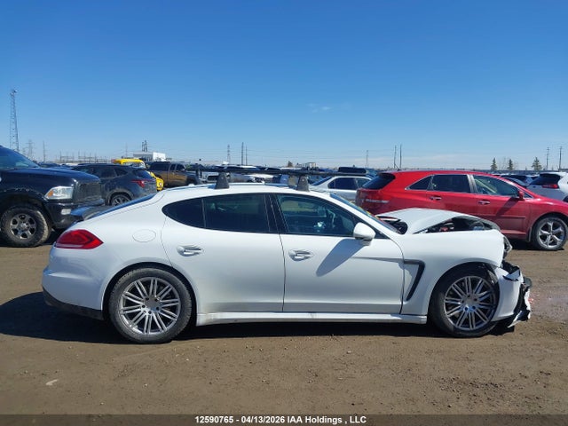 12590765 :رقم المزاد ، WP0AA2A75GL001422 vin ، 2016 Porsche Panamera 2/2 Edition/4/4 Edition مزاد بيع