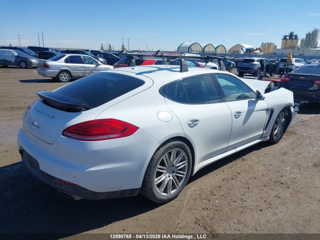 12590765 :رقم المزاد ، WP0AA2A75GL001422 vin ، 2016 Porsche Panamera 2/2 Edition/4/4 Edition مزاد بيع
