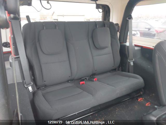1C4GJXAGXKW638188 Jeep Wrangler Sport