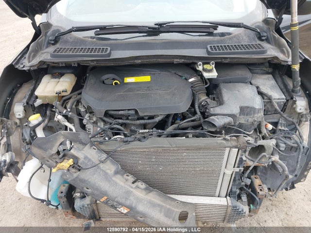 1FMCU9GX5FUA71054 Ford ESCAPE SE