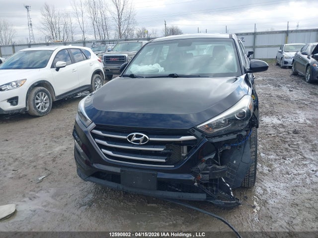 2018 Hyundai Tucson Base 2.0l მანქანა იყიდება აუქციონზე, vin: KM8J23A47JU631576, აუქციონის ნომერი: 12590802