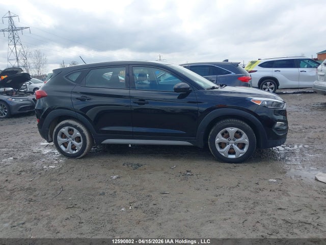 2018 Hyundai Tucson Base 2.0l მანქანა იყიდება აუქციონზე, vin: KM8J23A47JU631576, აუქციონის ნომერი: 12590802