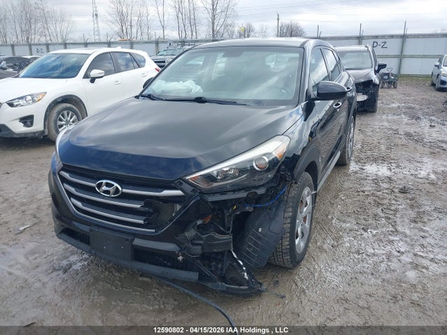 2018 Hyundai Tucson Base 2.0l მანქანა იყიდება აუქციონზე, vin: KM8J23A47JU631576, აუქციონის ნომერი: 12590802