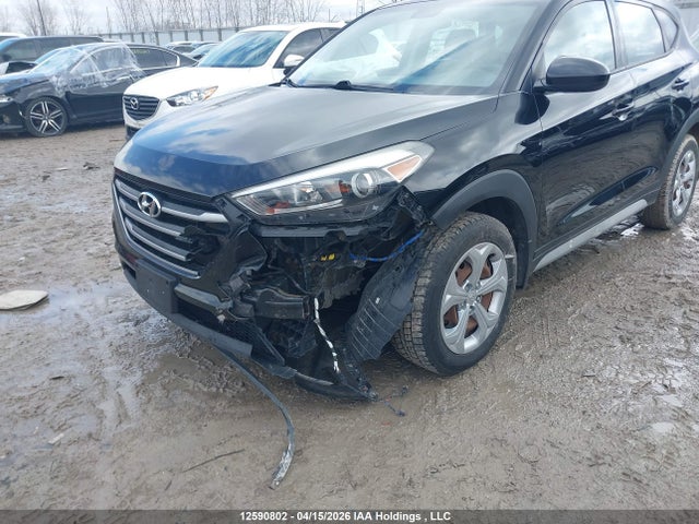 2018 Hyundai Tucson Base 2.0l მანქანა იყიდება აუქციონზე, vin: KM8J23A47JU631576, აუქციონის ნომერი: 12590802