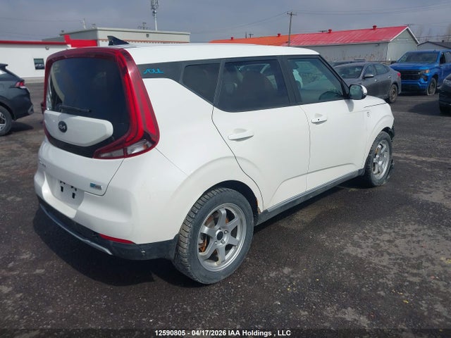 KNDJ33A15M7020102 KIA Soul Ev Limited