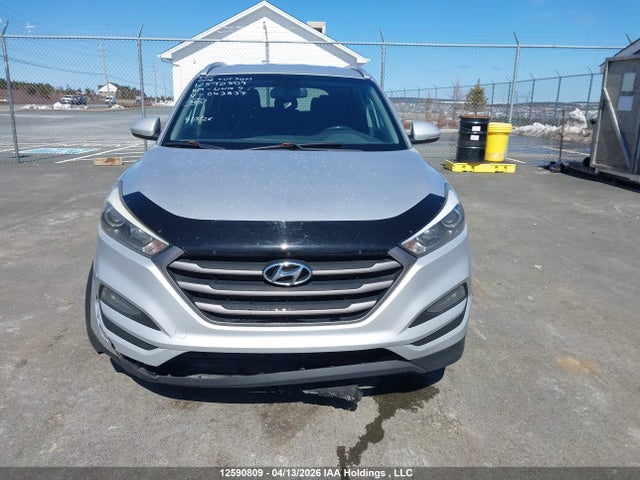 2016 Hyundai Tucson Limited/sport And Eco/se მანქანა იყიდება აუქციონზე, vin: KM8J3CA48GU043837, აუქციონის ნომერი: 12590809