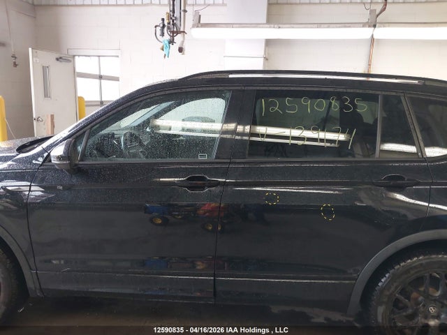 Aukcja sprzedaży 2022 Volkswagen Tiguan Se R-line Black, vin: 3VV8B7AX3NM139174, numer aukcji: 12590835