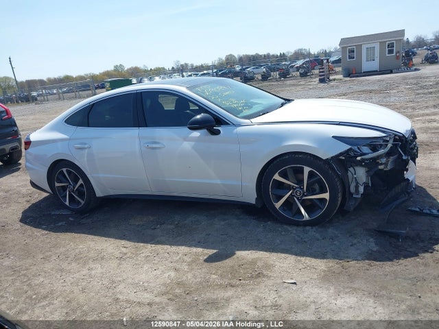 Продаж на аукціоні авто 2022 Hyundai Sonata Sport 1.6t 4dr, vin: KMHL44J26NA239798, номер лоту: 12590847