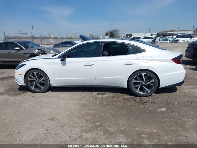 Продаж на аукціоні авто 2022 Hyundai Sonata Sport 1.6t 4dr, vin: KMHL44J26NA239798, номер лоту: 12590847