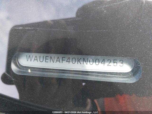 Продажа на аукционе авто 2019 Audi A4, vin: WAUENAF40KN004253, номер лота: 12590853