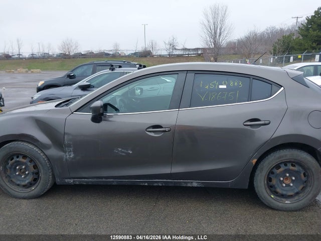 12590883 :رقم المزاد ، 3MZBM1L79FM186751 vin ، 2015 Mazda Mazda3 مزاد بيع