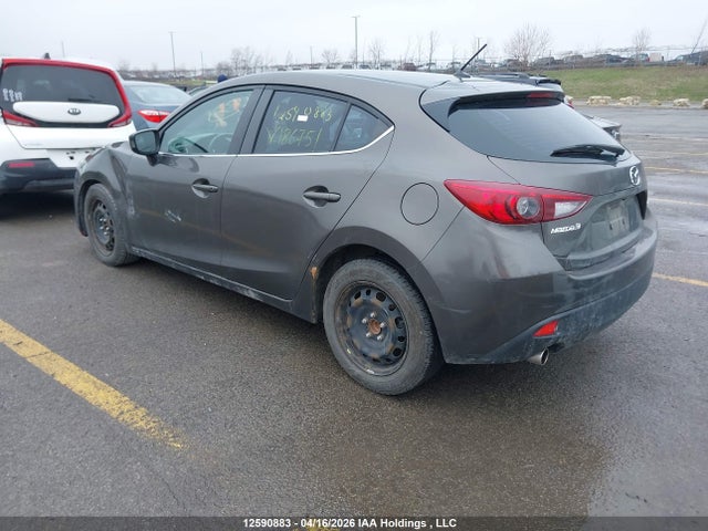 12590883 :رقم المزاد ، 3MZBM1L79FM186751 vin ، 2015 Mazda Mazda3 مزاد بيع