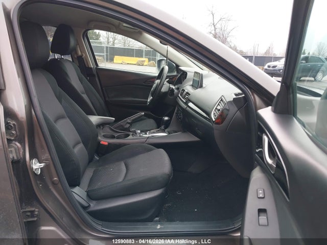12590883 :رقم المزاد ، 3MZBM1L79FM186751 vin ، 2015 Mazda Mazda3 مزاد بيع