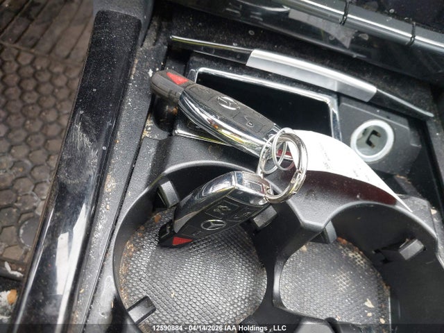 12590884 :رقم المزاد ، WDDHF8HB0BA437005 vin ، 2011 Mercedes-benz E 350 4matic مزاد بيع