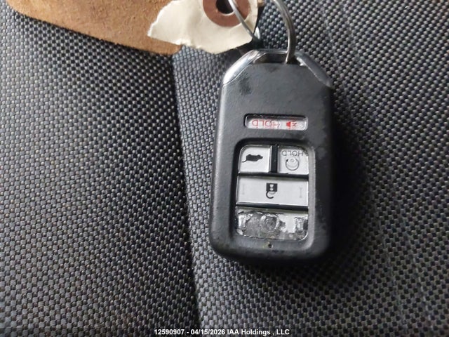 2HKRW1H27NH001500 Honda CR-V LX