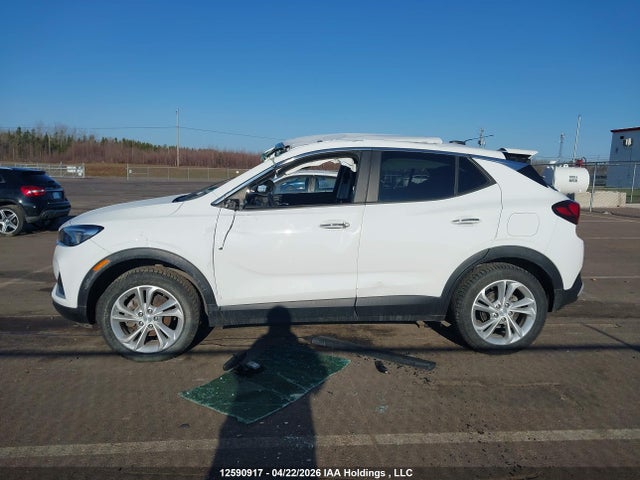 12590917 :رقم المزاد ، KL4MMBS26MB045352 vin ، 2021 Buick Encore Gx Fwd Preferred مزاد بيع