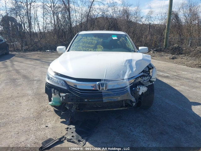 1HGCR3F98GA801081 Honda Accord Touring