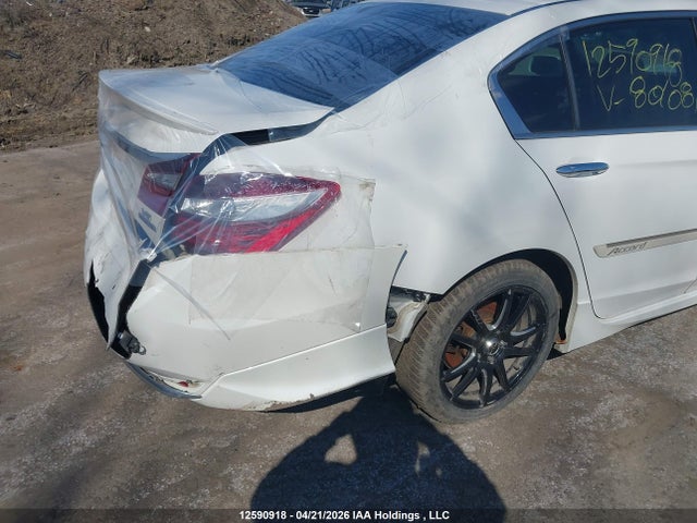 1HGCR3F98GA801081 Honda Accord Touring