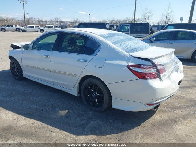 1HGCR3F98GA801081 Honda Accord Touring