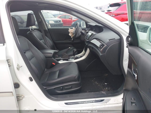 1HGCR3F98GA801081 Honda Accord Touring