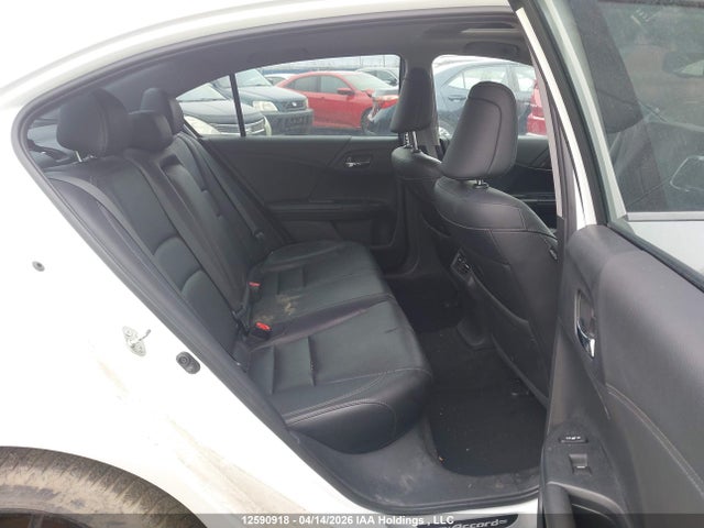 1HGCR3F98GA801081 Honda Accord Touring