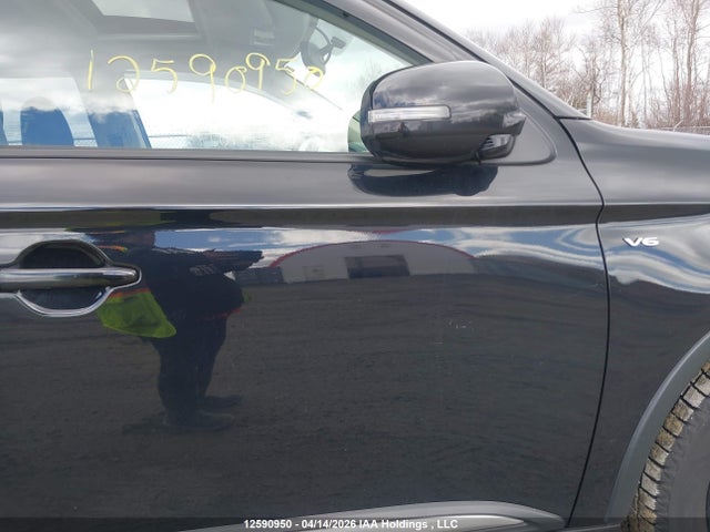 JA4JZ3AX2JJ600676 Mitsubishi Outlander Se