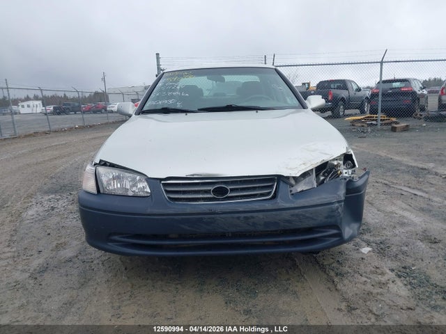 2000 Toyota Camry Ce/ce V6/le მანქანა იყიდება აუქციონზე, vin: JT2BG22K8Y0511264, აუქციონის ნომერი: 12590994