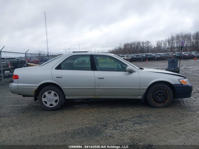 2000 Toyota Camry Ce/ce V6/le მანქანა იყიდება აუქციონზე, vin: JT2BG22K8Y0511264, აუქციონის ნომერი: 12590994