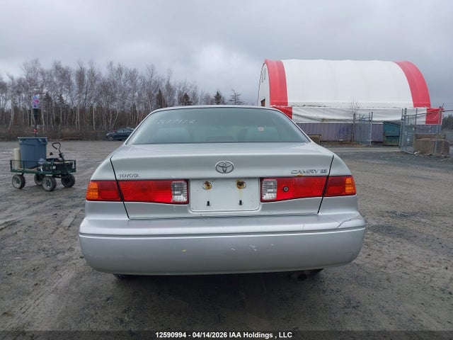 2000 Toyota Camry Ce/ce V6/le მანქანა იყიდება აუქციონზე, vin: JT2BG22K8Y0511264, აუქციონის ნომერი: 12590994