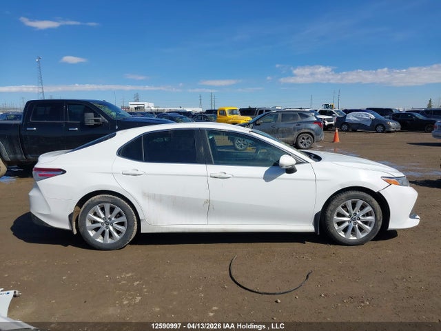 4T1B11HK0JU032437 Toyota Camry L/le/xle/se/xse