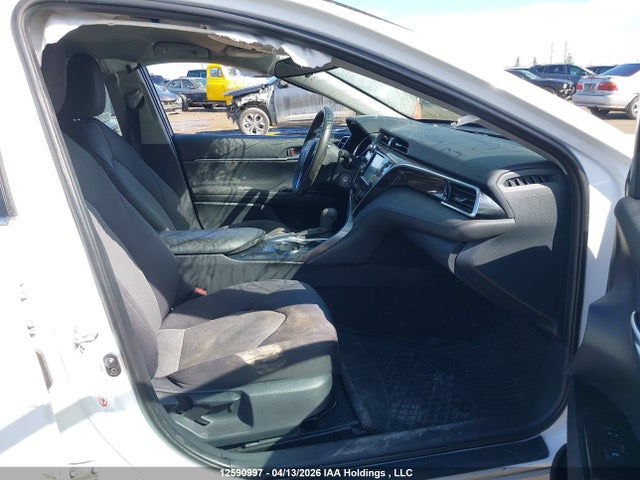 4T1B11HK0JU032437 Toyota Camry L/le/xle/se/xse