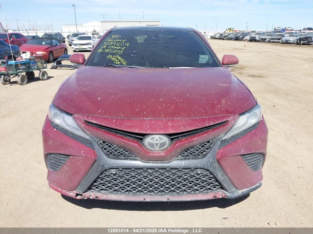4T1B61HK6JU565295 Toyota CAMRY XSE