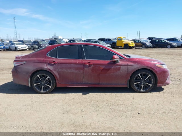 4T1B61HK6JU565295 Toyota CAMRY XSE