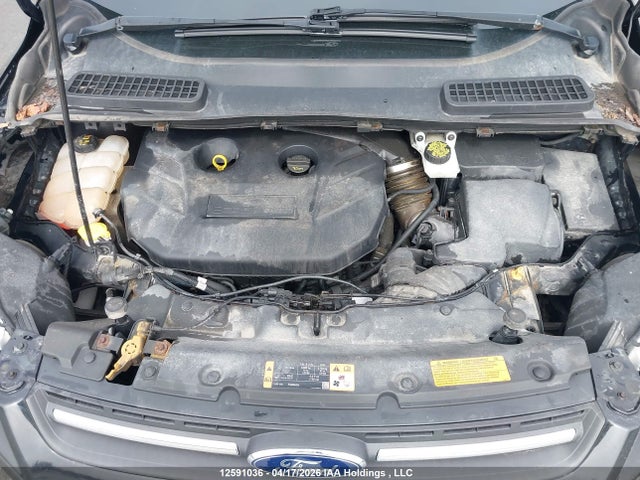 1FMCU9G99GUC70031 Ford ESCAPE SE