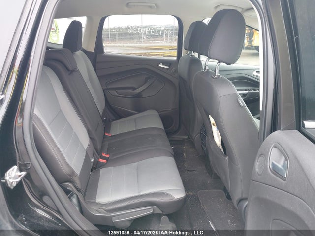 1FMCU9G99GUC70031 Ford ESCAPE SE