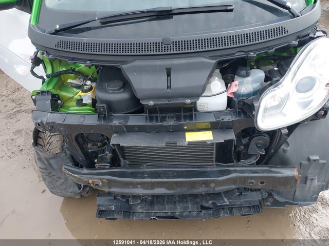 Продаж на аукціоні авто 2015 Smart Fortwo Electric Drive Passion, vin: WMEEJ9AA5FK834598, номер лоту: 12591041