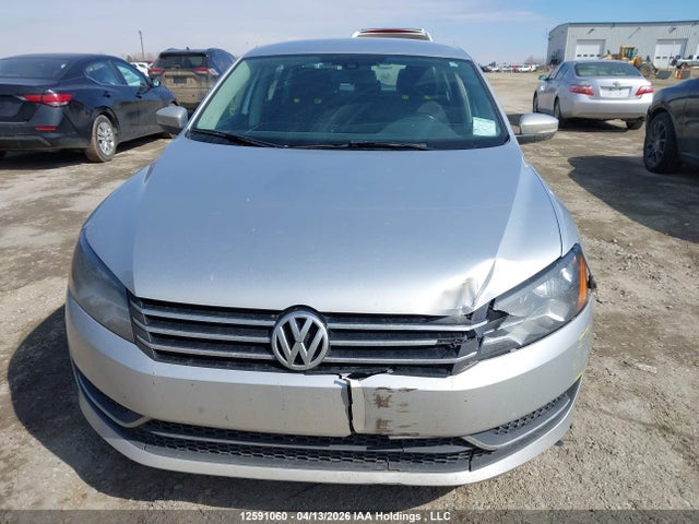 12591060 :رقم المزاد ، 1VWAS7A34FC097384 vin ، 2015 Volkswagen Passat S مزاد بيع