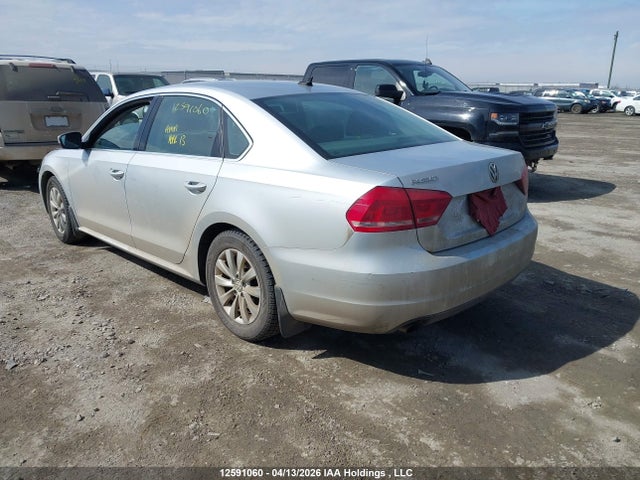 12591060 :رقم المزاد ، 1VWAS7A34FC097384 vin ، 2015 Volkswagen Passat S مزاد بيع