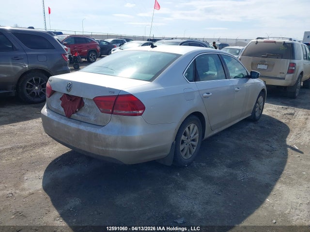 12591060 :رقم المزاد ، 1VWAS7A34FC097384 vin ، 2015 Volkswagen Passat S مزاد بيع